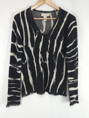 Mainbocher Pure Cashmere Women's Zebra Print V-Neck Sweater